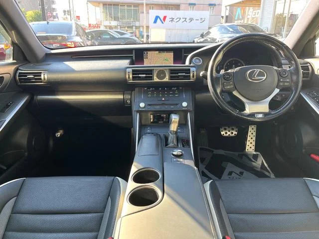 Lexus IS — фото 2