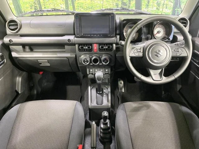 Suzuki JIMNY NOMADE — фото 2