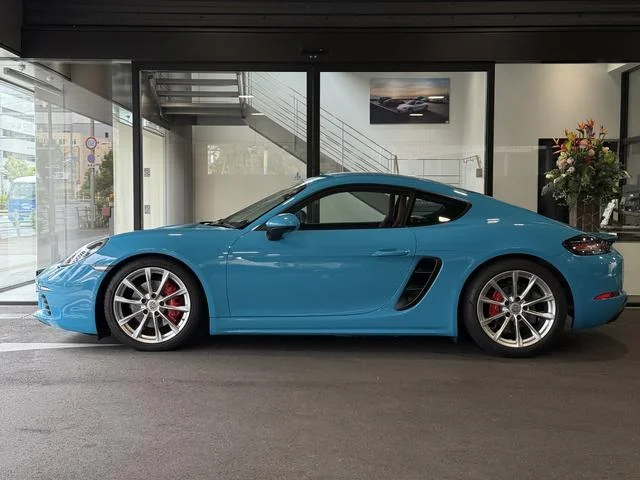 Porsche 718 CAYMAN — фото 2