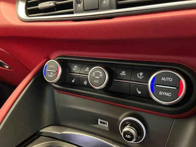 Alfa Romeo STELVIO — фото 3
