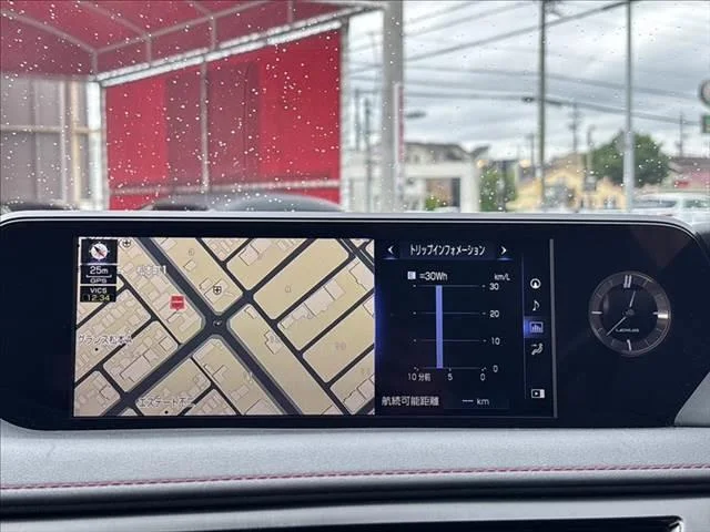 Lexus UX — фото 4