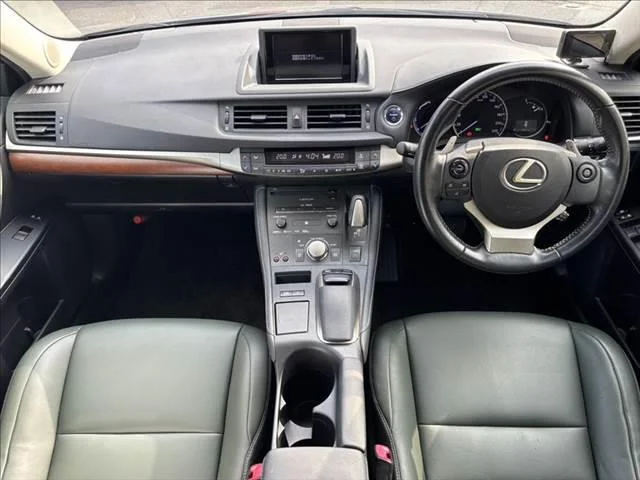 Lexus CT — фото 3