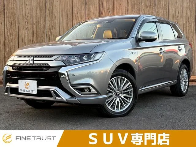Mitsubishi OUTLANDER PHEV — фото 1
