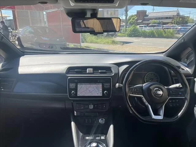 Nissan LEAF — фото 3