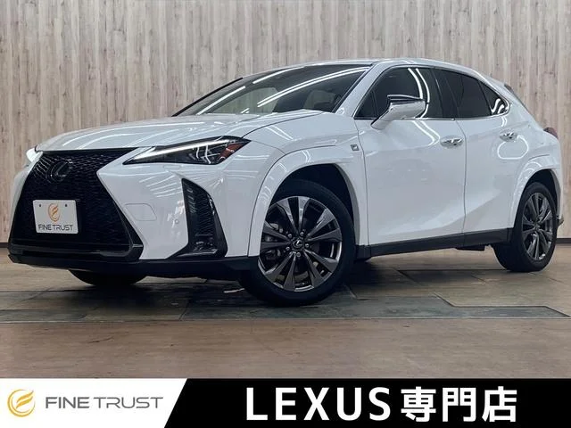 Lexus UX — фото 1
