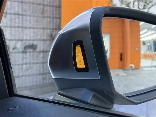 Audi SQ2 — фото 4