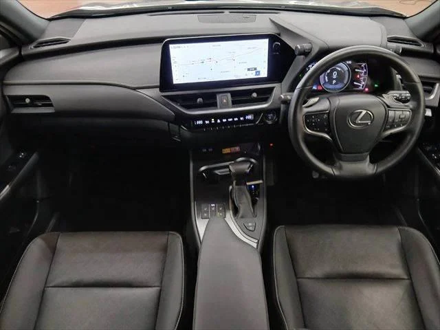Lexus UX — фото 3