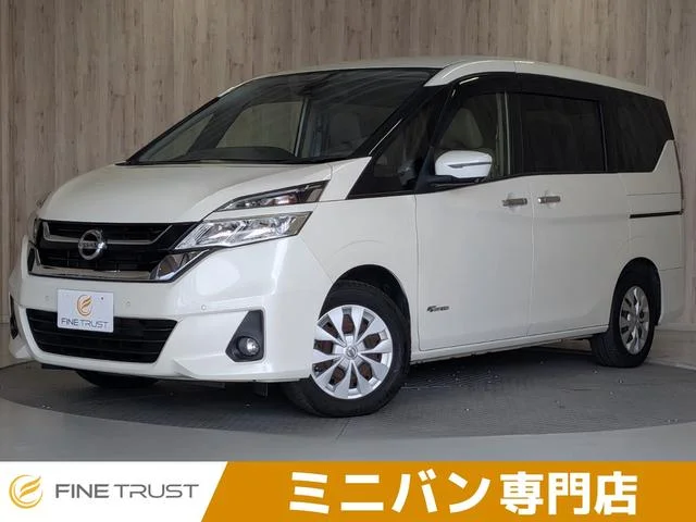 Nissan SERENA — фото 1