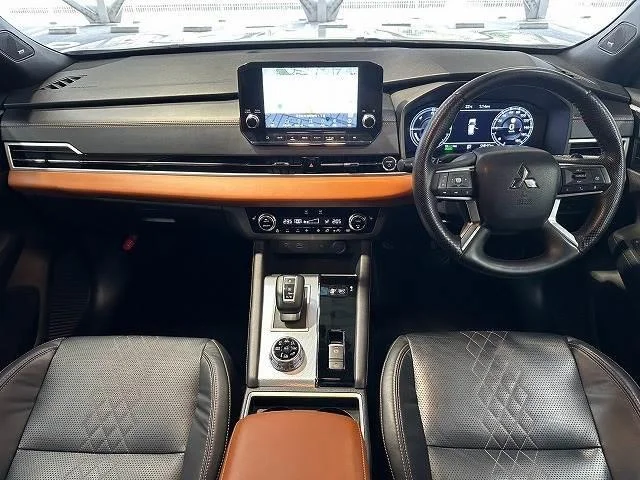 Mitsubishi OUTLANDER — фото 2