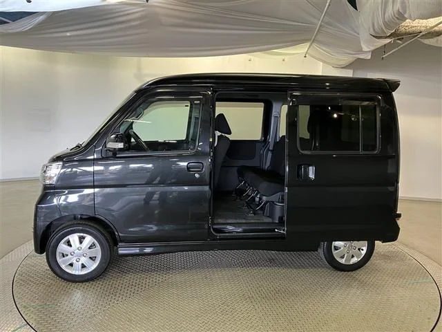 Daihatsu ATRAI WAGON — фото 4
