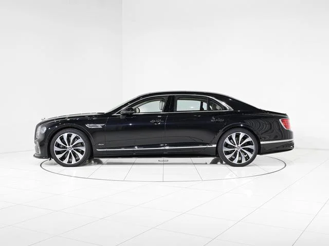Bentley FLYING SPUR — фото 4