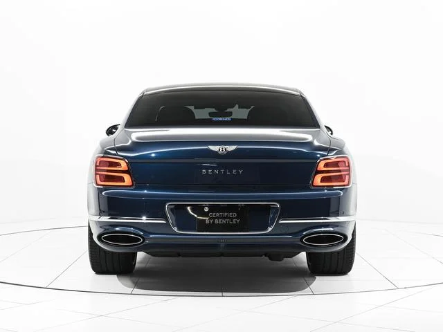 Bentley FLYING SPUR — фото 6