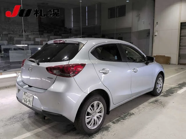 Mazda DEMIO — фото 2