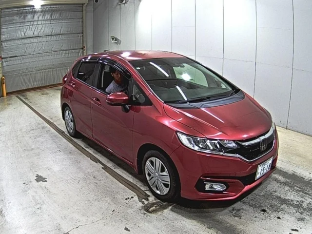 Honda FIT — фото 1