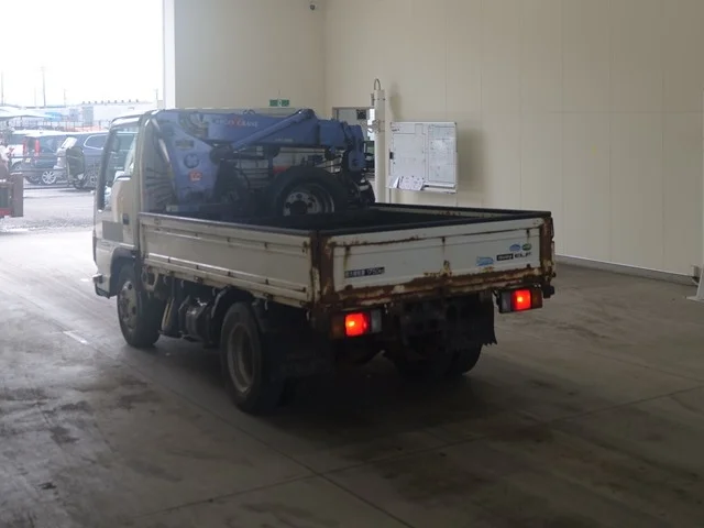 Isuzu ELF — фото 2