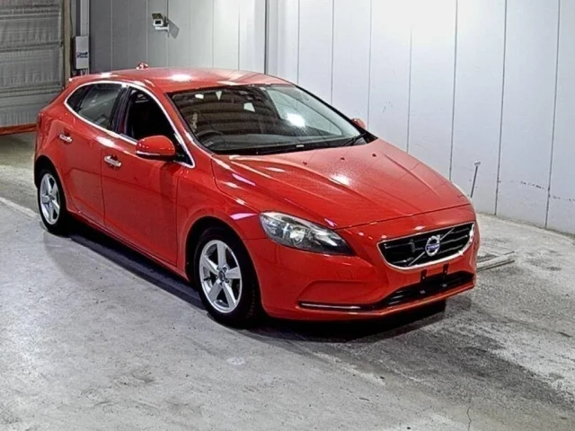 Volvo V40