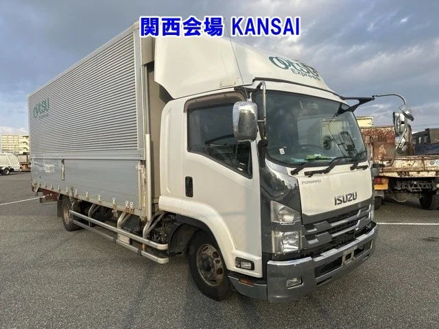 Isuzu FORWARD — фото 1