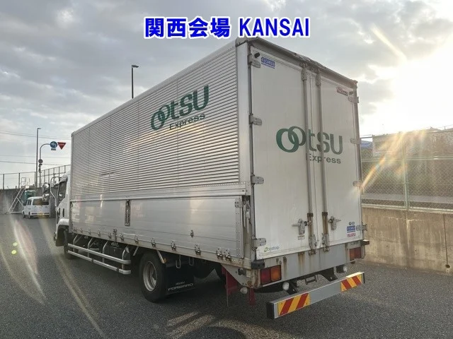 Isuzu FORWARD — фото 2