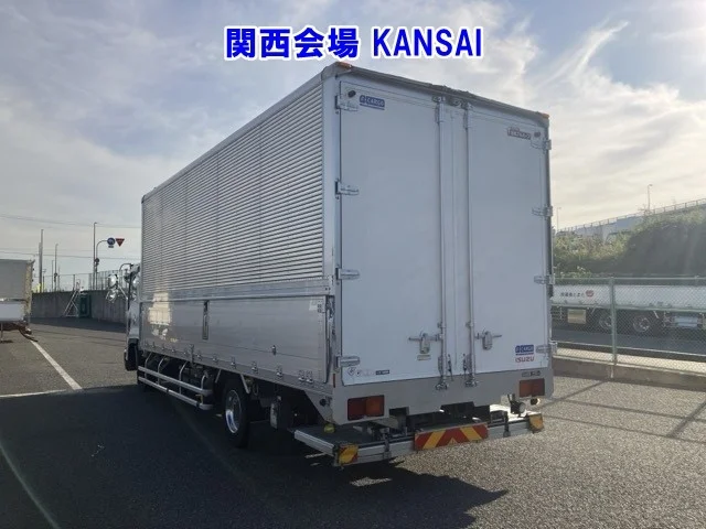 Isuzu FORWARD — фото 2