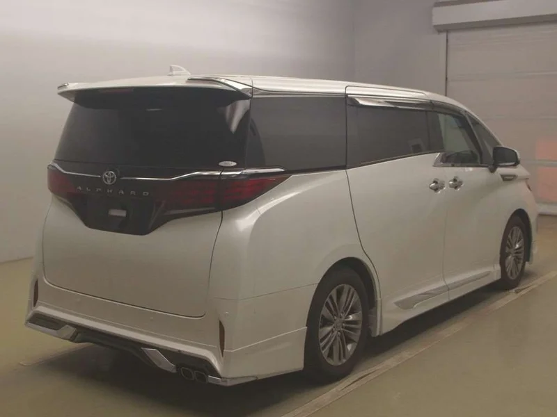 Toyota ALPHARD — фото 2