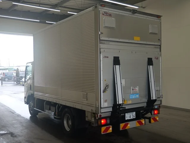 Isuzu ELF — фото 2