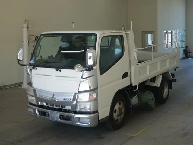 Mitsubishi CANTER — фото 1