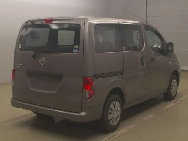 Nissan NV200 — фото 2
