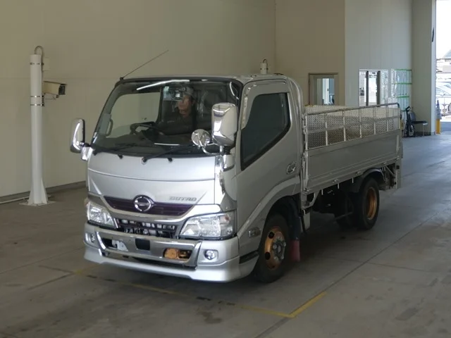 HINO DUTRO — фото 1