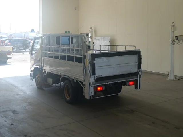 HINO DUTRO — фото 2