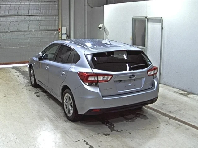 Subaru IMPREZA — фото 2