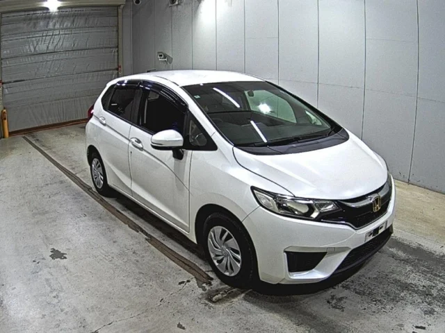 Honda FIT — фото 1