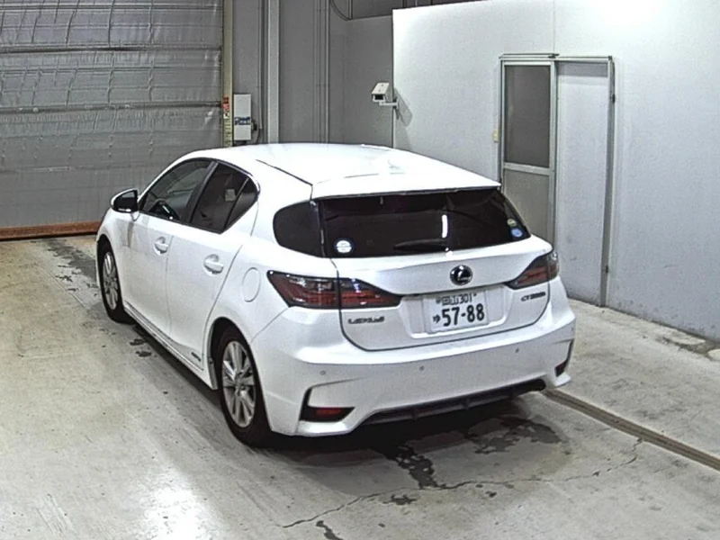Lexus CT — фото 2