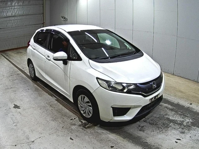Honda FIT — фото 1