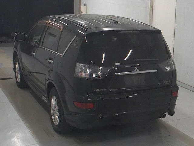 Mitsubishi OUTLANDER — фото 2