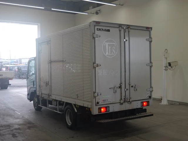 Isuzu ELF — фото 2