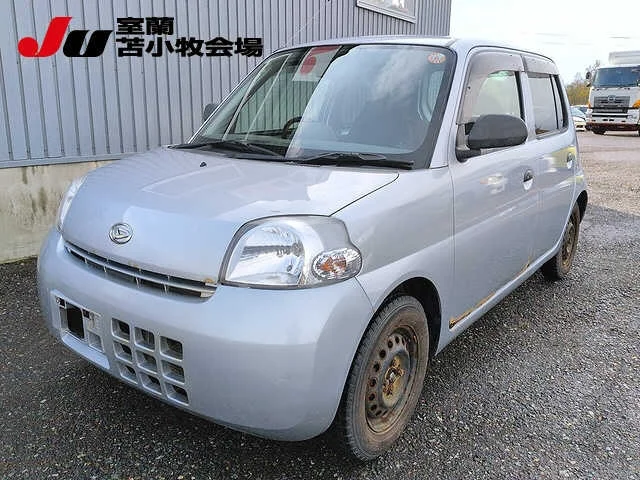 Daihatsu ESSE — фото 1