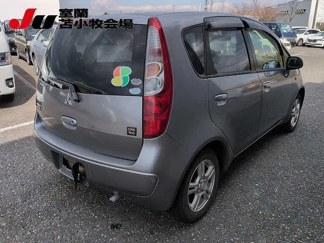 Mitsubishi COLT — фото 2