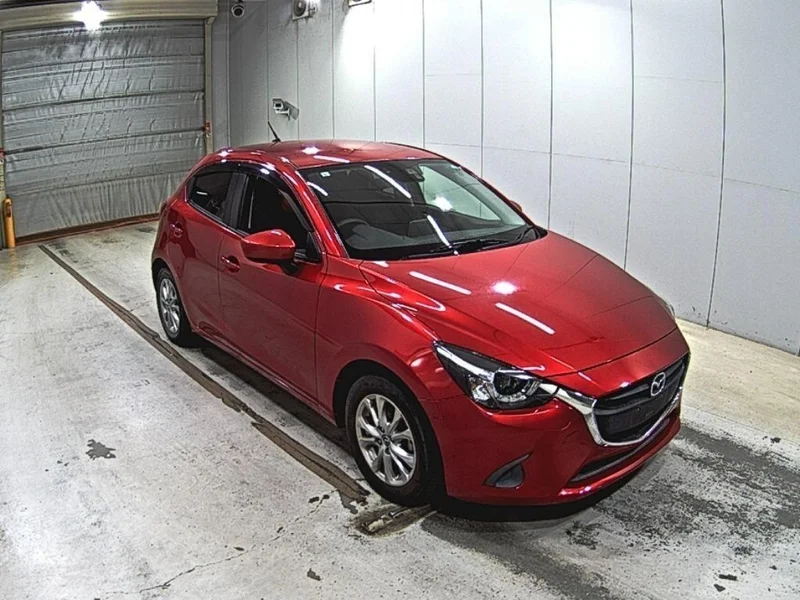 Mazda DEMIO — фото 1