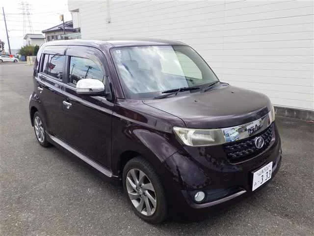 Toyota BB — фото 1
