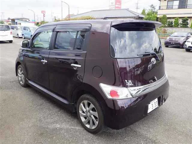 Toyota BB — фото 2