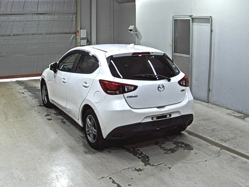 Mazda DEMIO — фото 2