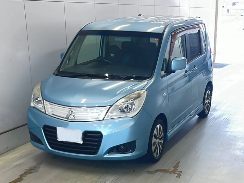Mitsubishi DELICA D2