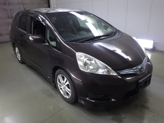 Honda FIT SHUTTLE — фото 1