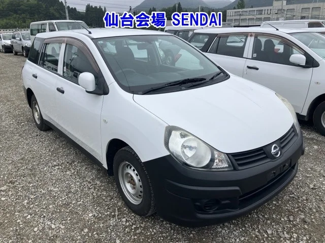Nissan AD — фото 1