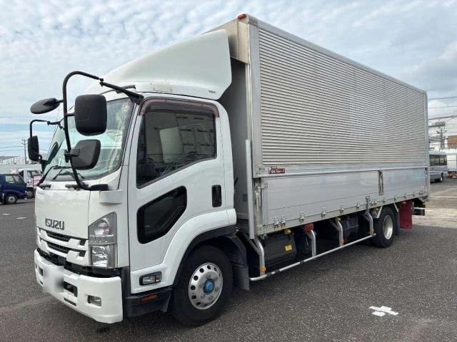 Isuzu FORWARD