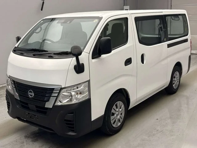 Nissan CARAVAN VAN — фото 1