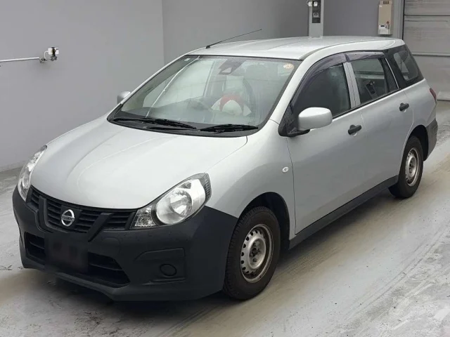 Nissan AD