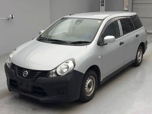 Nissan AD