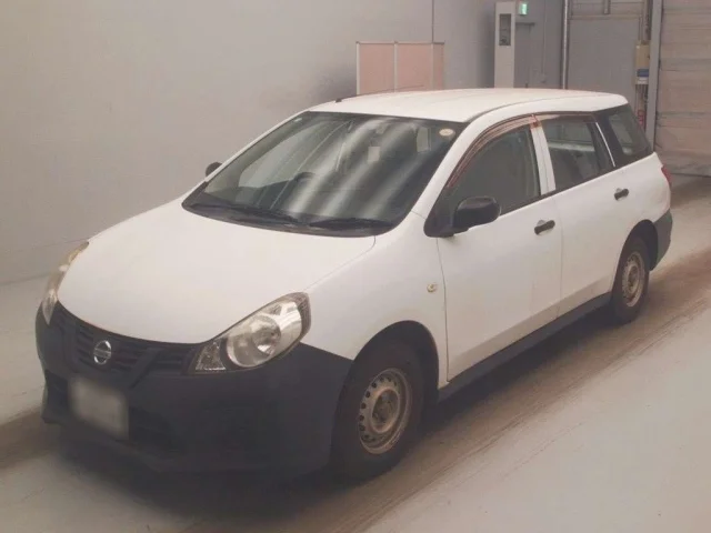 Nissan AD