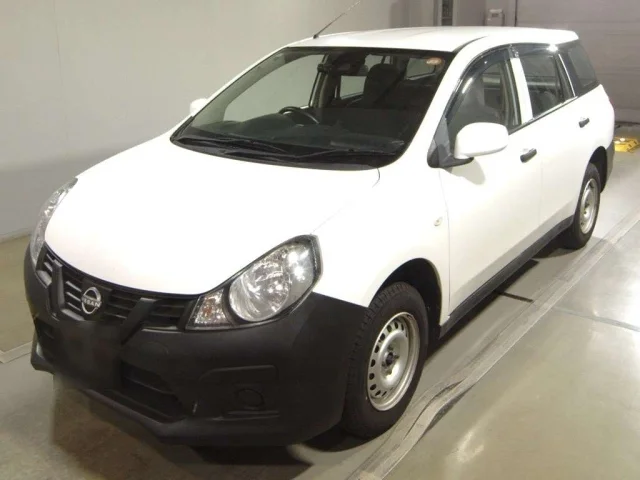Nissan AD